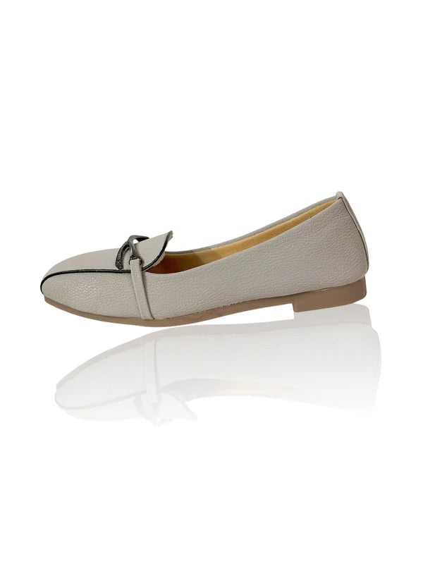 Light Grey Textured Women's Loafers – Minimalist Everyday Flats